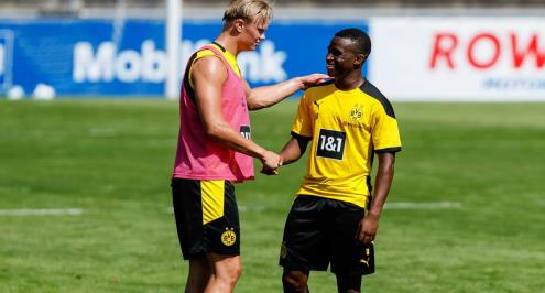 معجزة دورتموند.. العالم يترقب يوسوفا موكوكو (فيديو)